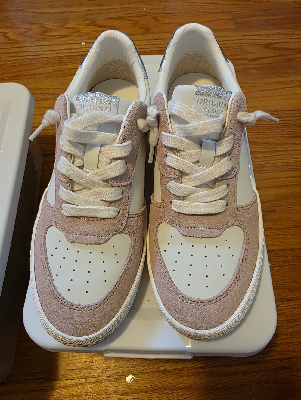 Vintage Havana White and Light Pink Suede-Accent Sneakers